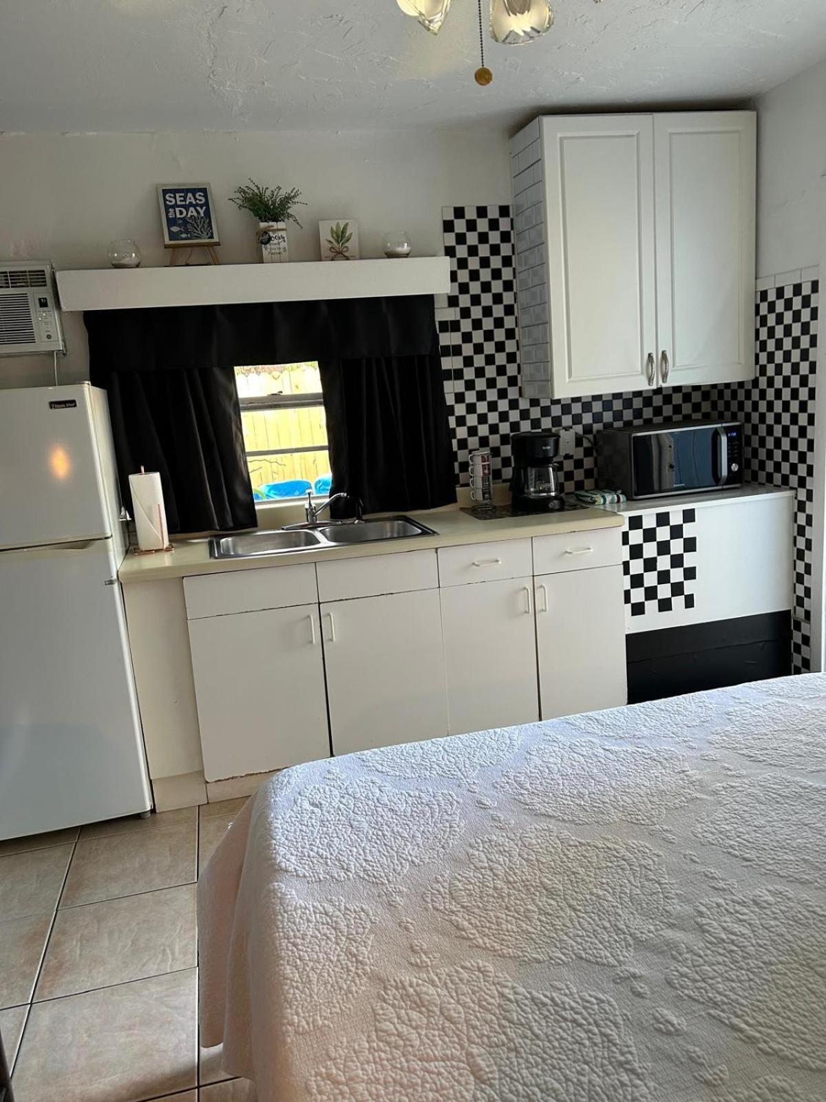 Mini Studio: 10 Min/Siesta Key/Private Entrance/ Sarasota Dış mekan fotoğraf