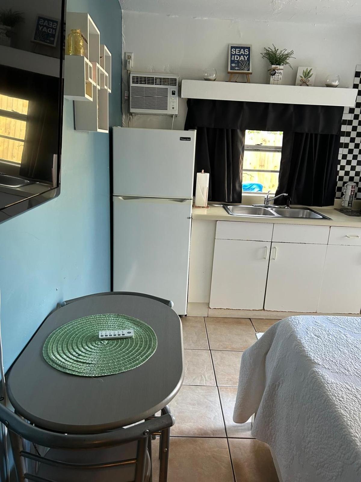 Mini Studio: 10 Min/Siesta Key/Private Entrance/ Sarasota Dış mekan fotoğraf
